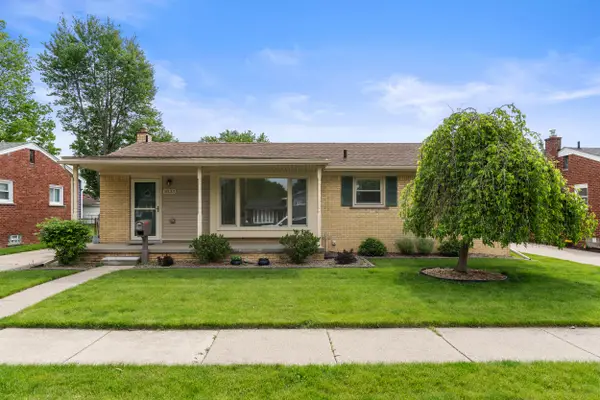 3233 Grange Road, Trenton, MI 48183