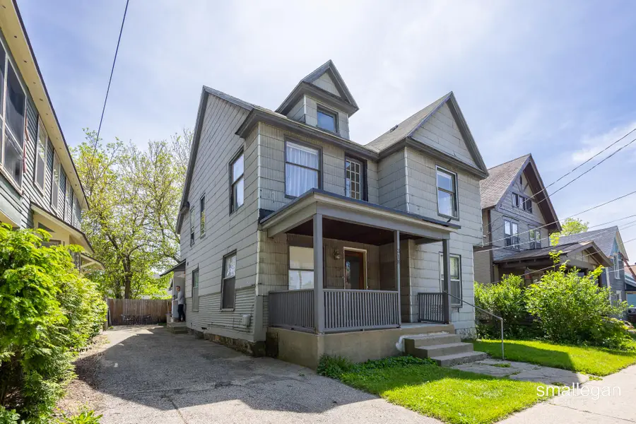 318 Diamond Avenue Se, Grand Rapids, MI 49506 - #2