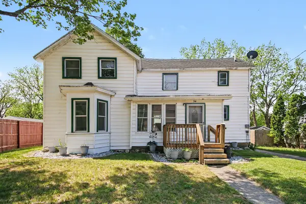54 Grove Street, Coopersville, MI 49404