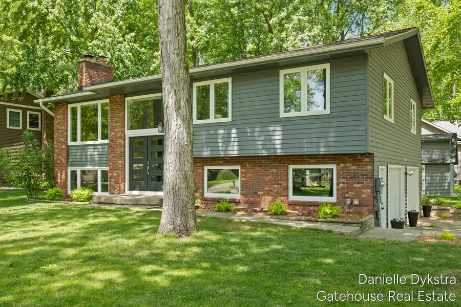 4063 Cambridge Drive, Hudsonville, MI 49426 - #2