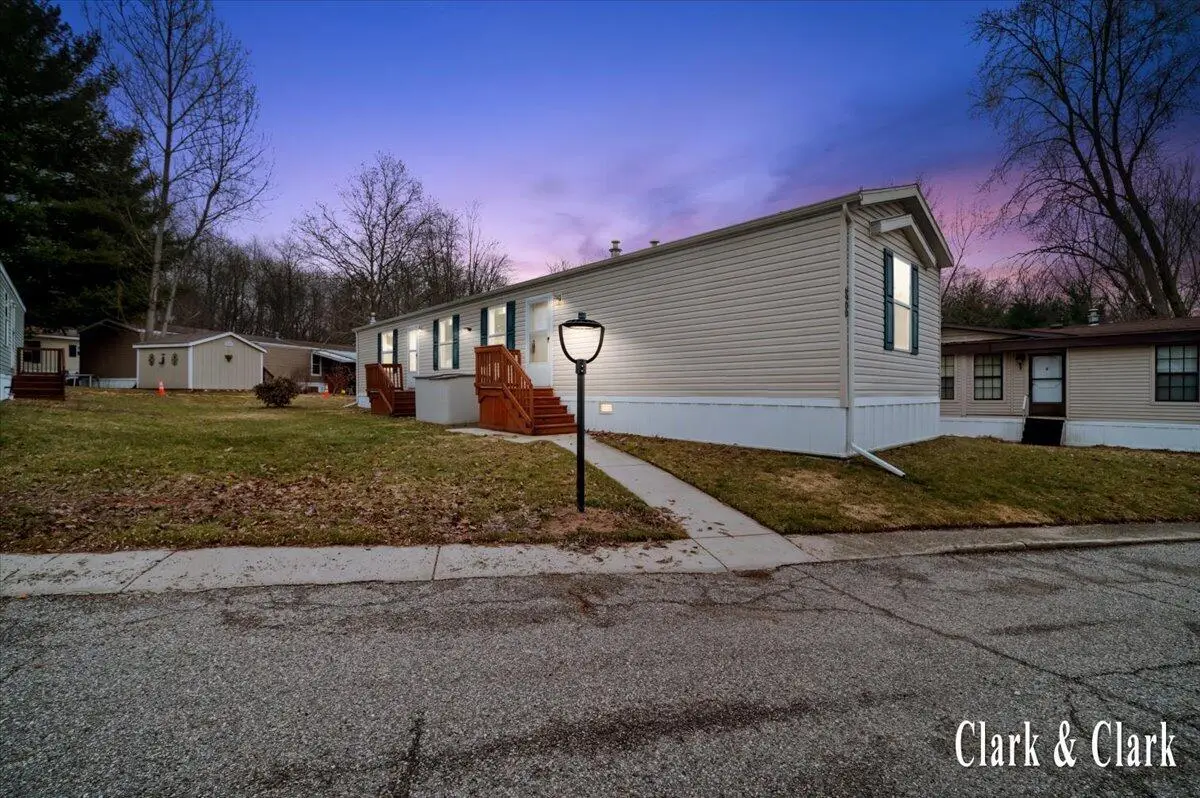6900 Knottypine Street Ne, Rockford, MI 49341 - #1