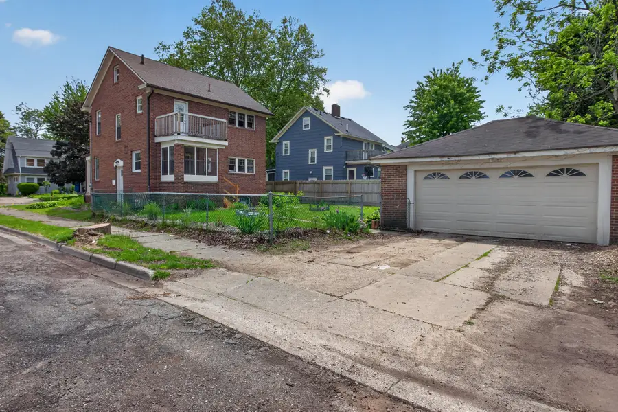 716 Sixth Street, Jackson, MI 49203 - #3