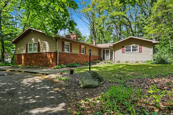 24234 Oak Lane, Mattawan, MI 49071