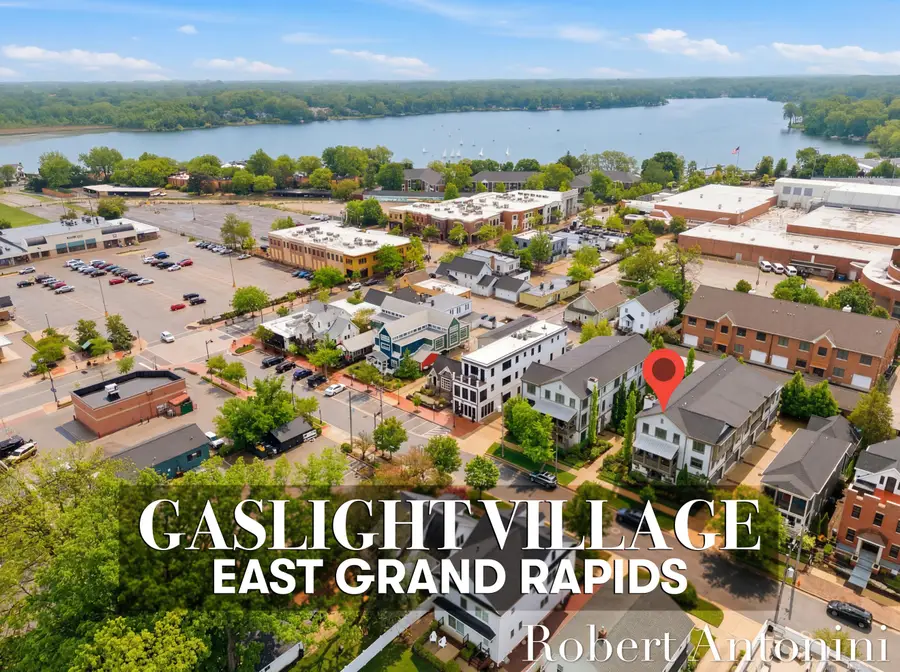 706 Croswell Avenue Se #10, Grand Rapids, MI 49506 - #3