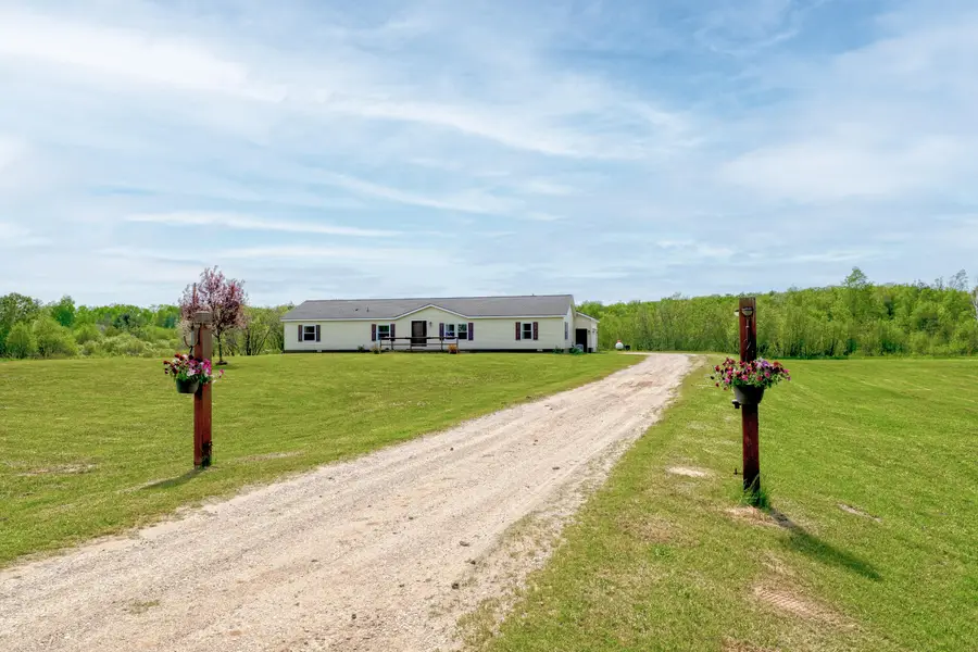 10815 S Hawkins Road, Reed City, MI 49677 - #2