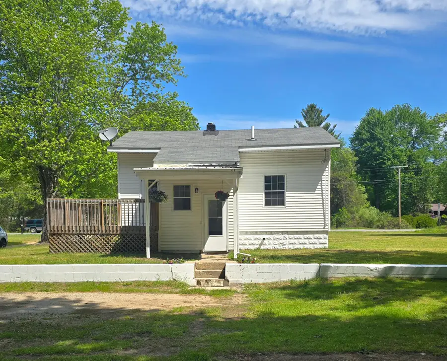 3999 E Sternberg Road, Fruitport, MI 49415 - #2