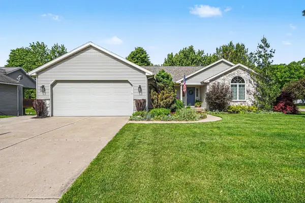 7161 Pine Oak Lane, Hudsonville, MI 49426