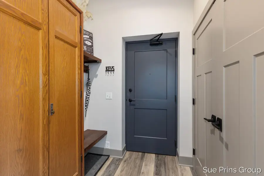 156 W 11th Street #106, Holland, MI 49423 - #2