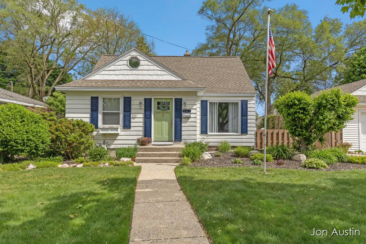 847 Blanchard Street Sw, Wyoming, MI 49509 - #1