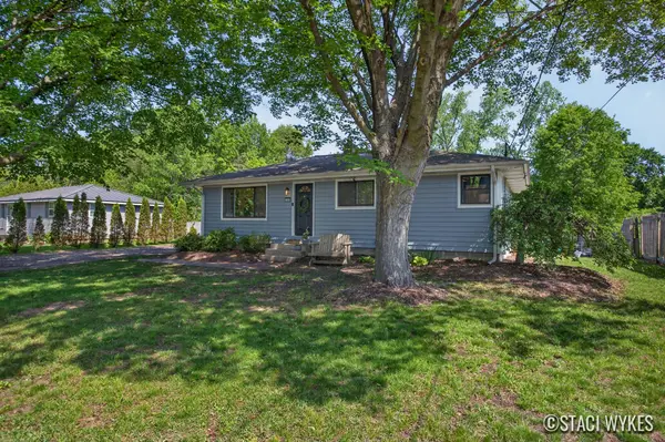 749 Lillian Street, Holland, MI 49424