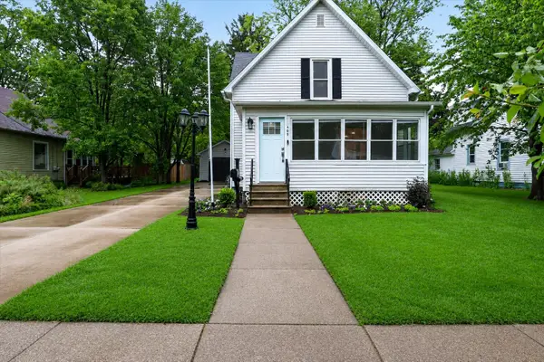 409 Oak Street, Three Oaks, MI 49128