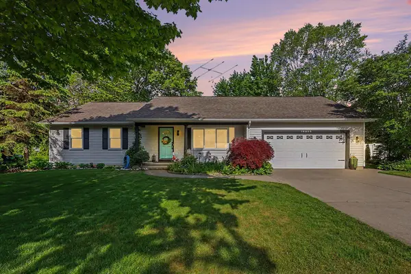 14905 Canary Drive, Grand Haven, MI 49417