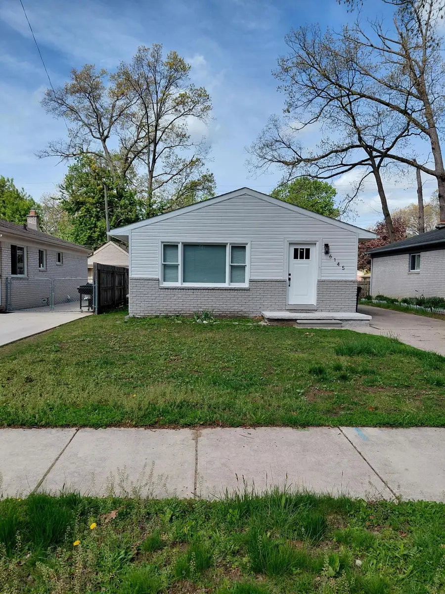 6145 N Dowling Avenue, Westland, MI 48185 - #2