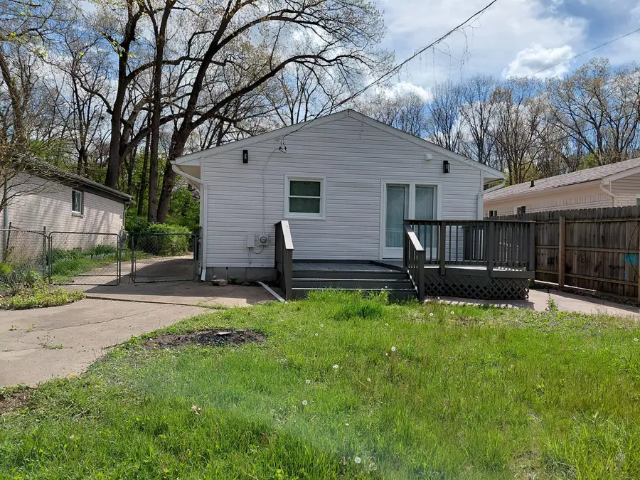 6145 N Dowling Avenue, Westland, MI 48185 - #3