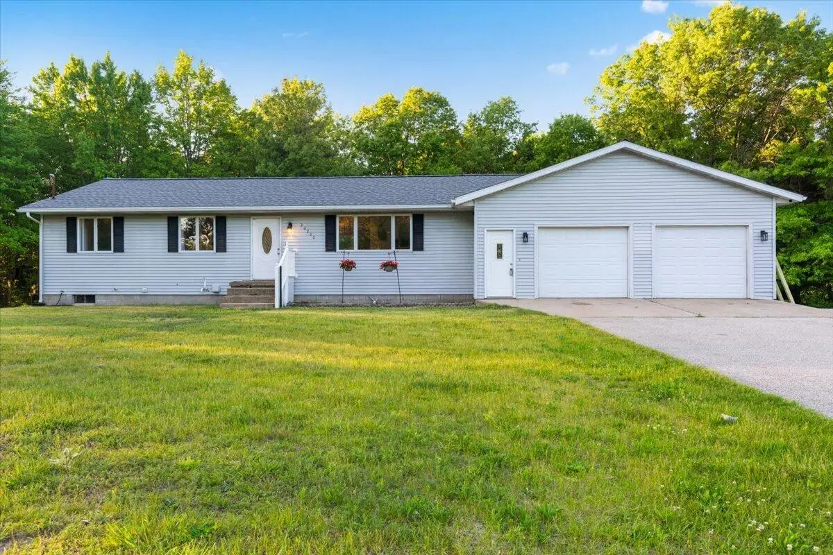 20200 W Lake Montcalm Road, Howard City, MI 49329 - #1