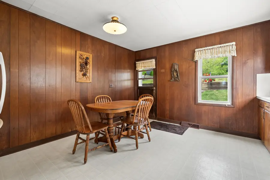14895 N Barton Lake Drive, Vicksburg, MI 49097 - #2