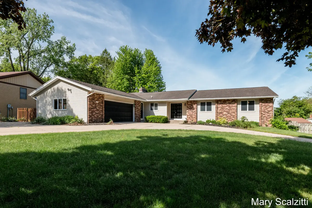 2650 Oldepointe Drive Ne, Grand Rapids, MI 49525 - #1