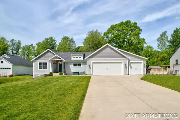 4072 Ronalds Road, Dorr, MI 49323