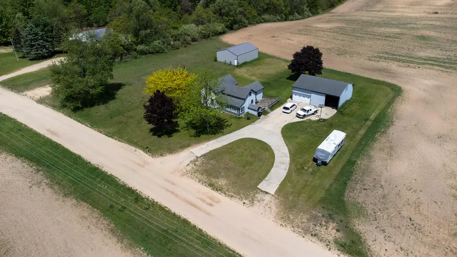 812 E Yale Road, Rothbury, MI 49452 - #2