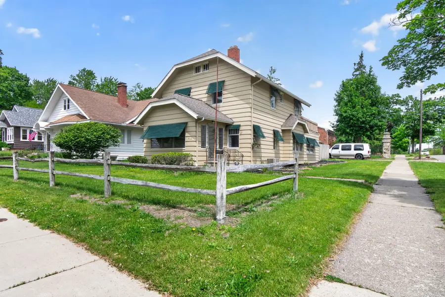 802 Oakridge Drive, Jackson, MI 49203 - #2