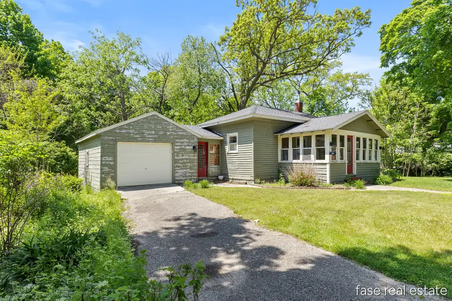 601 S Franklin Street, Greenville, MI 48838 - #2