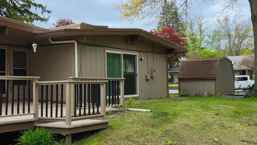 32619 Greenland Court, Livonia, MI 48154 - #3