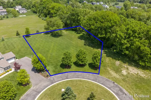 5313 Settlers Grove Road Ne, Ada, MI 49301