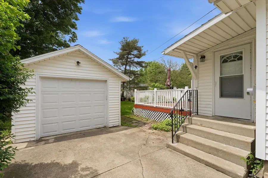 36 N 16th Street, Niles, MI 49120 - #3