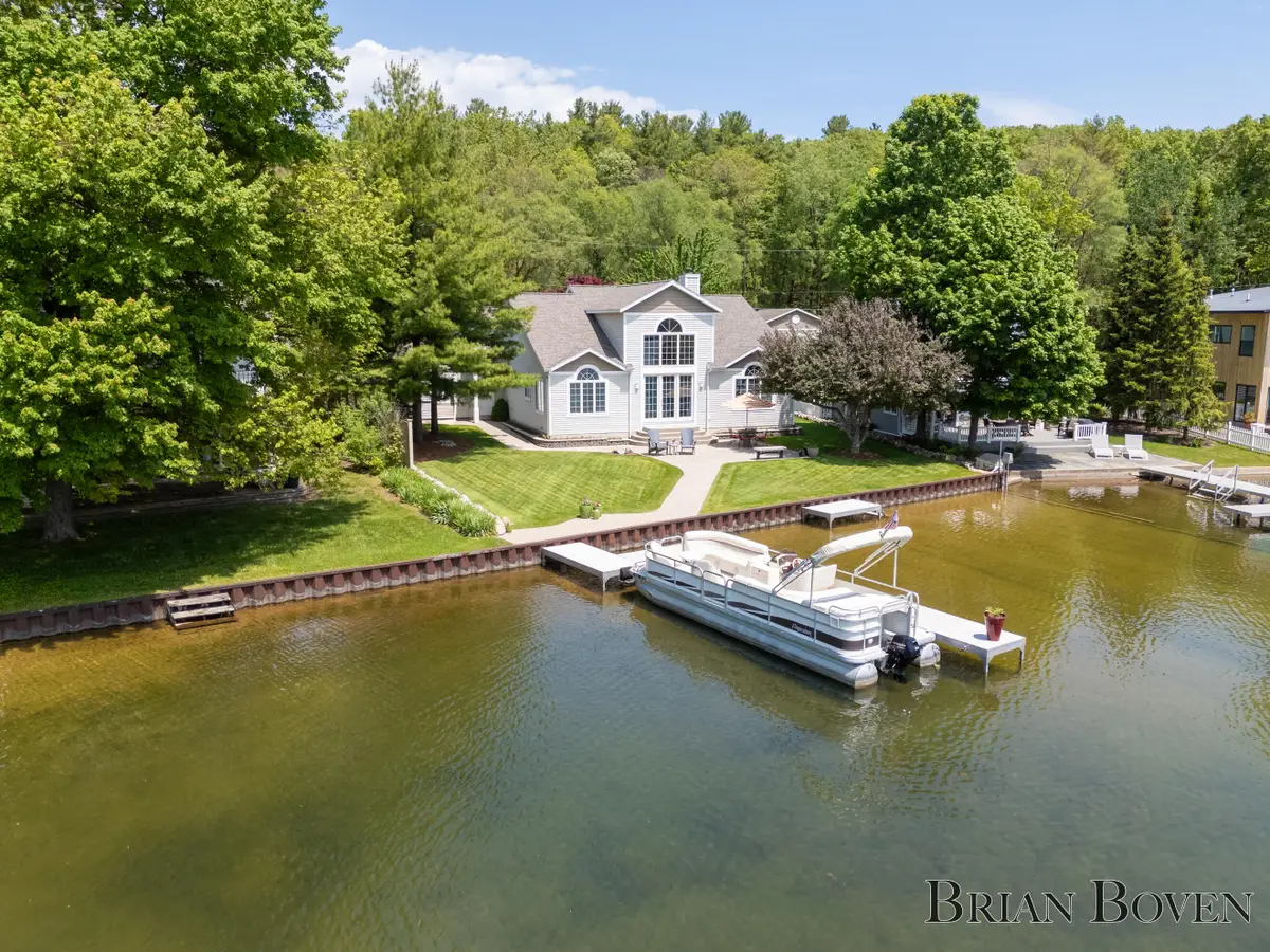 8789 Je Ne Be Drive Ne, Rockford, MI 49341 - #1