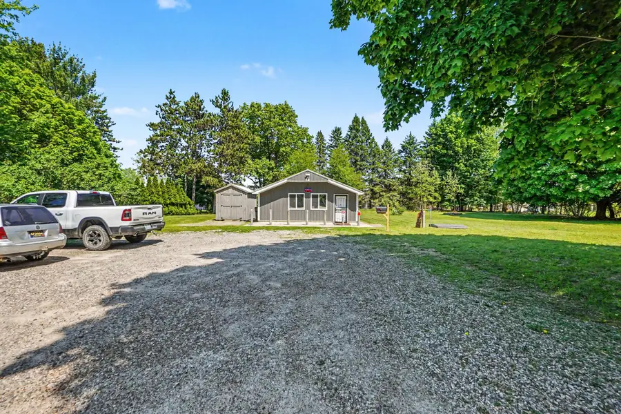2811 S Sheridan Road, Stanton, MI 48888 - #3