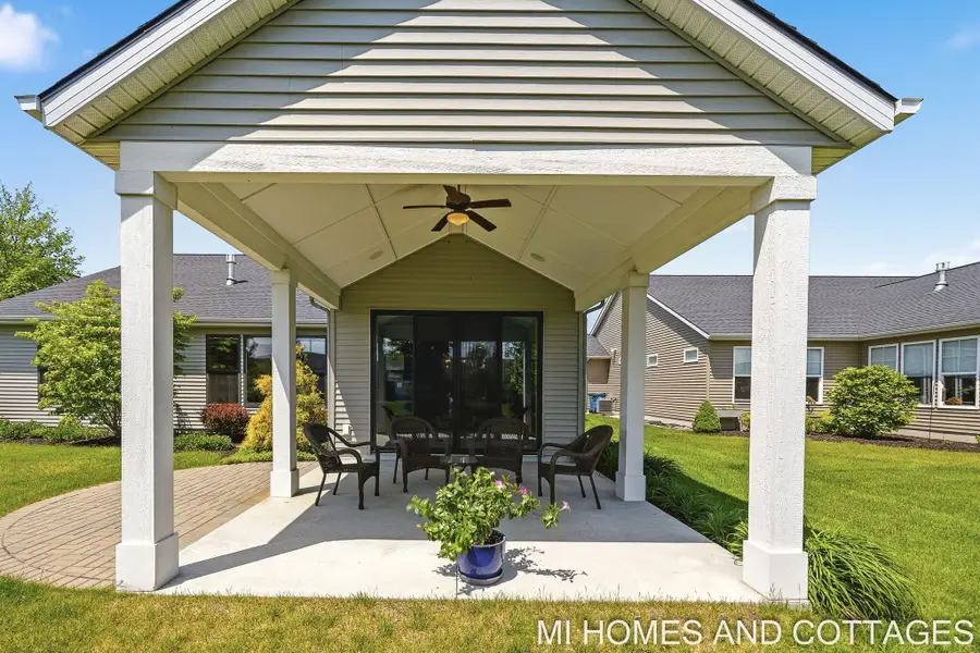 14052 Phoenix Place, Holland, MI 49424 - #2