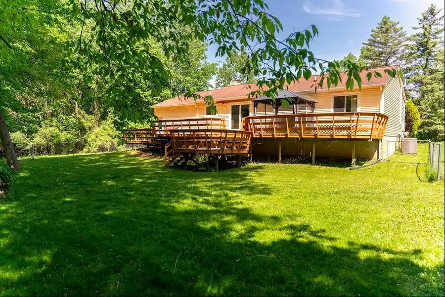 369 Tanglewood, Brighton, MI 48116 - #3
