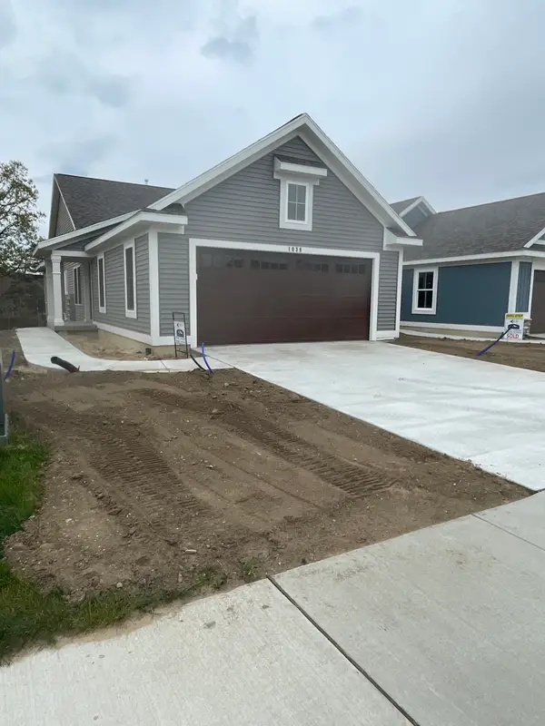 1038 Bellview Meadow Drive Sw #70, Byron Center, MI 49315
