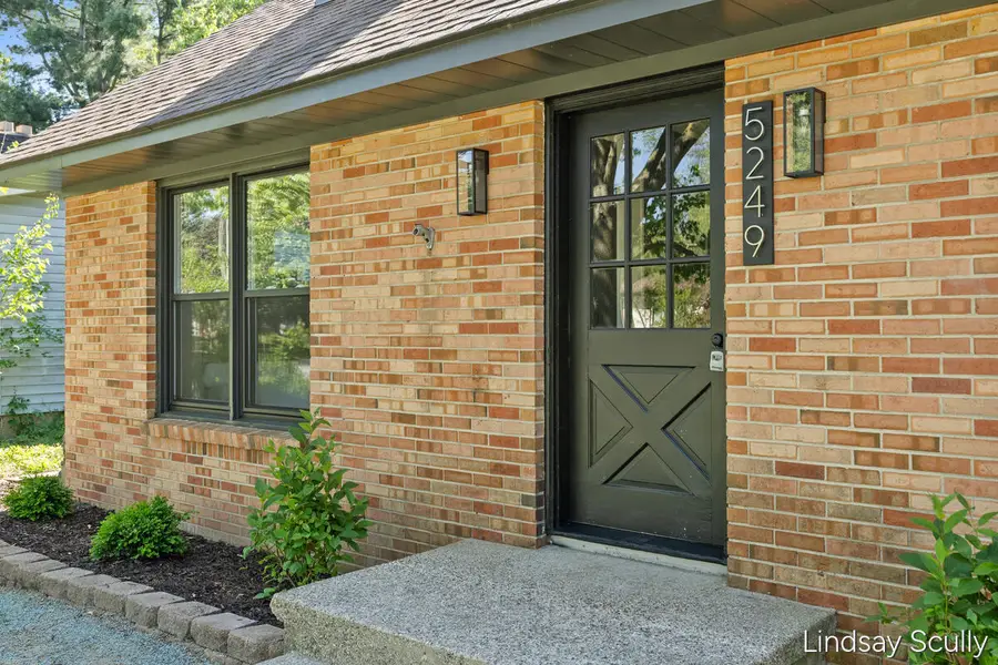 5249 Newcastle Drive Se, Kentwood, MI 49508 - #3