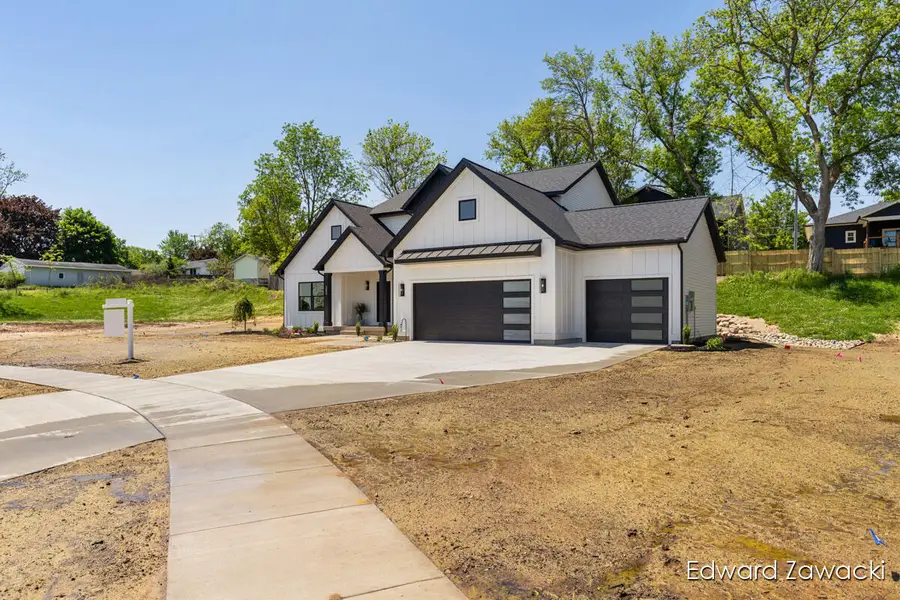 383 Rogue River View Drive Ne, Rockford, MI 49341 - #3