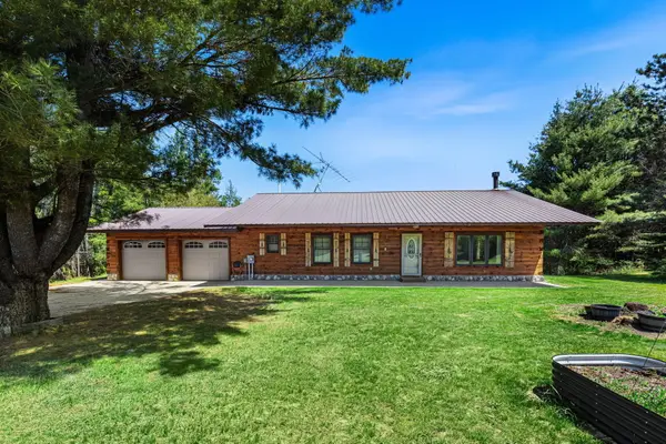15902 Penesal Road, Leroy, MI 49655