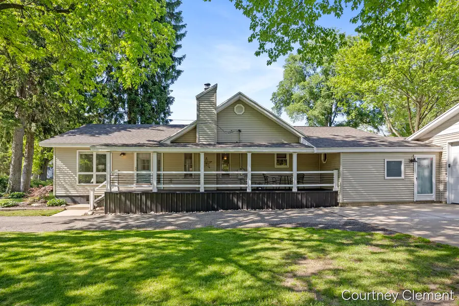 4996 Division Avenue N, Comstock Park, MI 49321 - #3