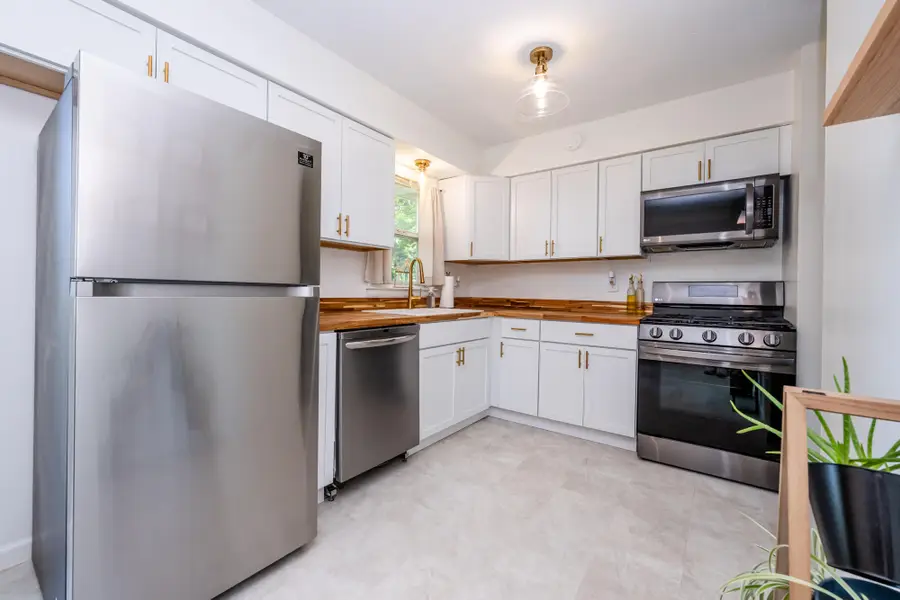 264 Leedy Street, Coloma, MI 49038 - #2