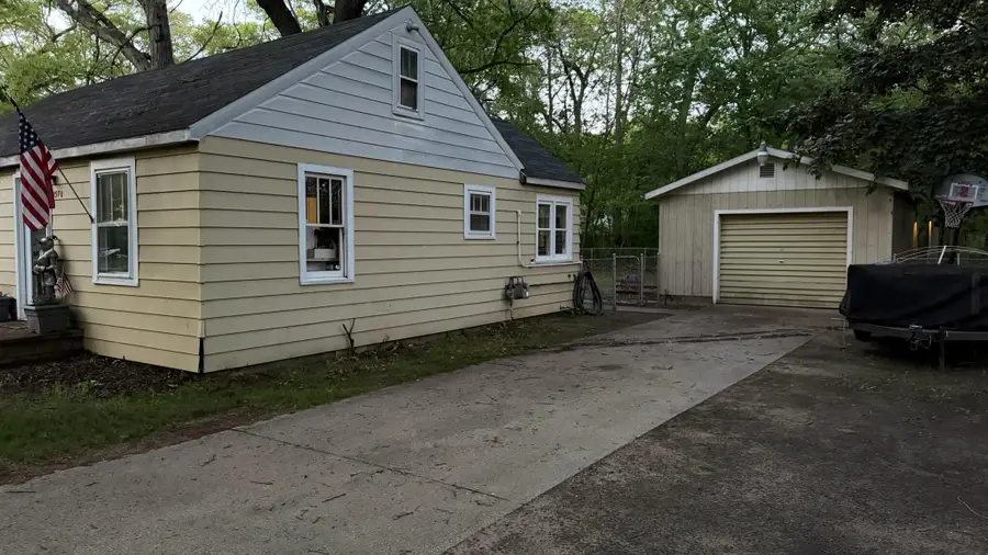 2970 Valley Street, Norton Shores, MI 49444 - #2