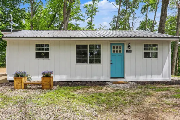 78750 South Court, Lawton, MI 49065