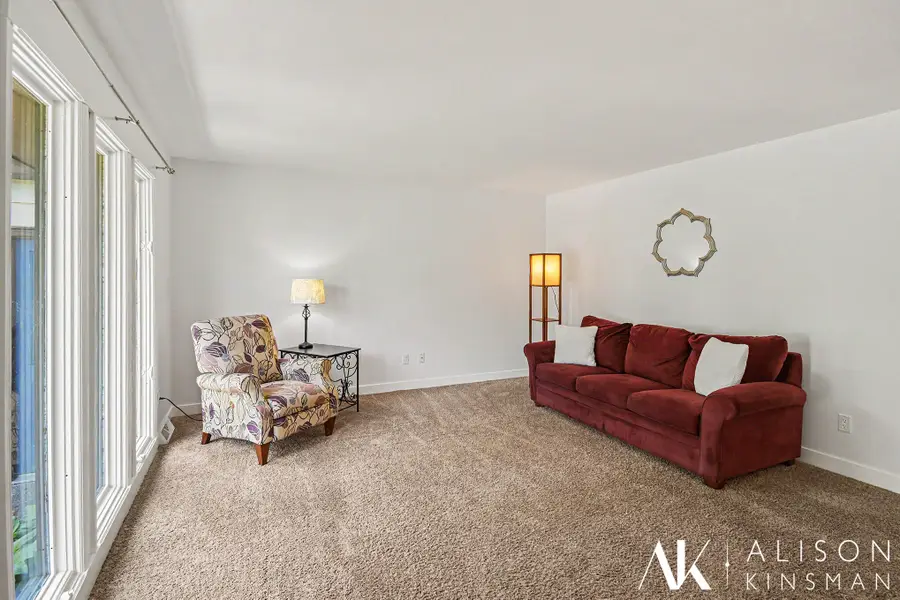 5289 Queensbury Drive Se, Kentwood, MI 49508 - #3