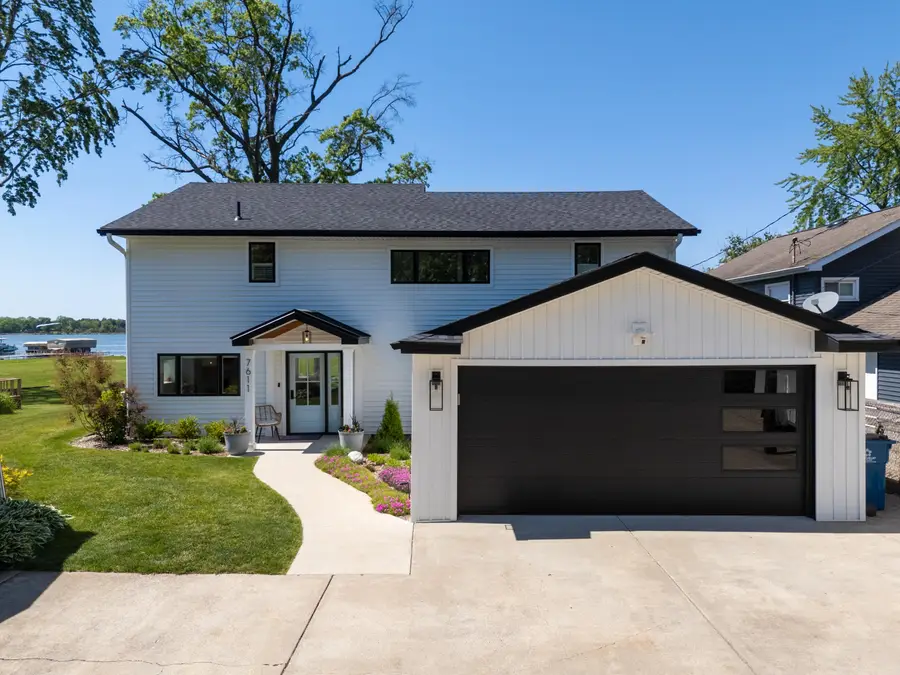 7611 S Indian Lake Drive, Vicksburg, MI 49097 - #2