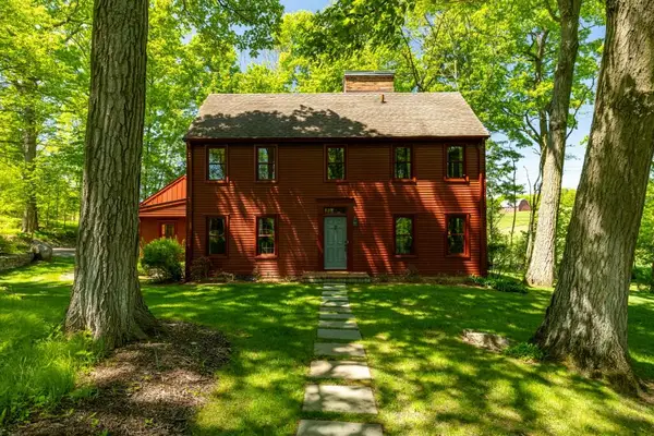 4505 W Loch Alpine Drive, Ann Arbor, MI 48103