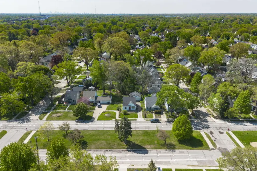 2108 E 4th Street, Royal Oak, MI 48067 - #2