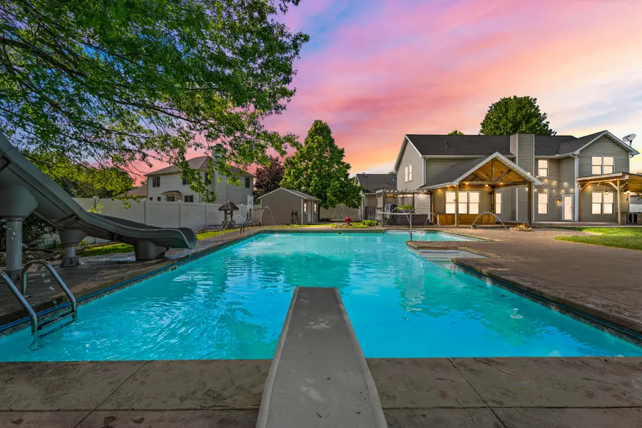 4292 S Royal Curv, Saint Joseph, MI 49085 - #2