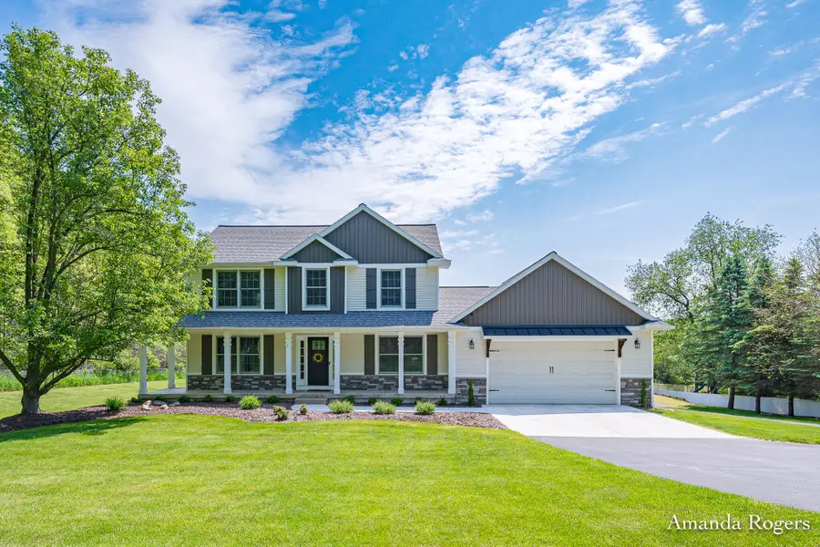 1072 Cumberland Avenue Se, Lowell, MI 49331 - #2