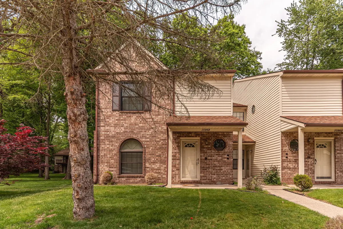 35868 Castlewood Court, Westland, MI 48185 - #1