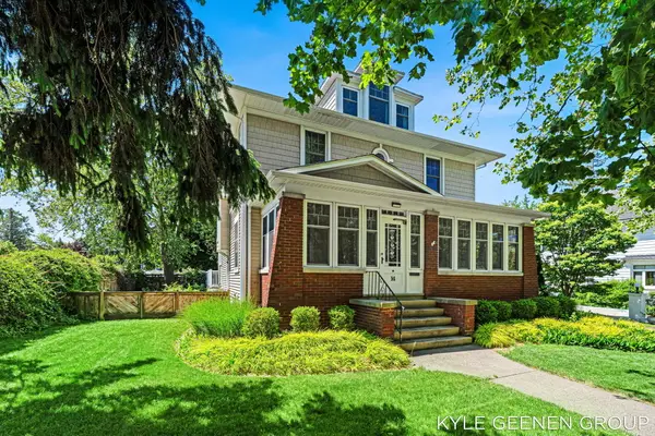 14 E 24th Street, Holland, MI 49423