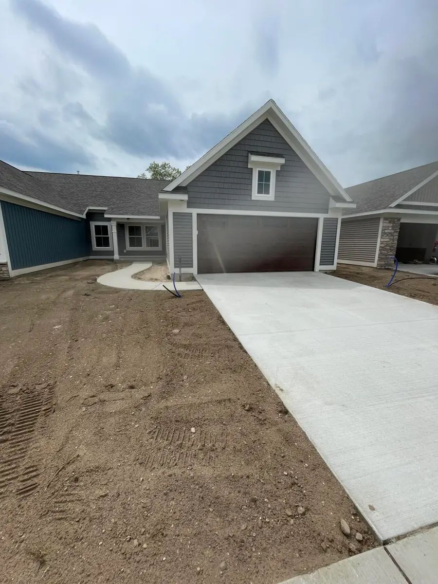 1042 Bellview Meadow Drive Sw, Byron Center, MI 49315 - #2