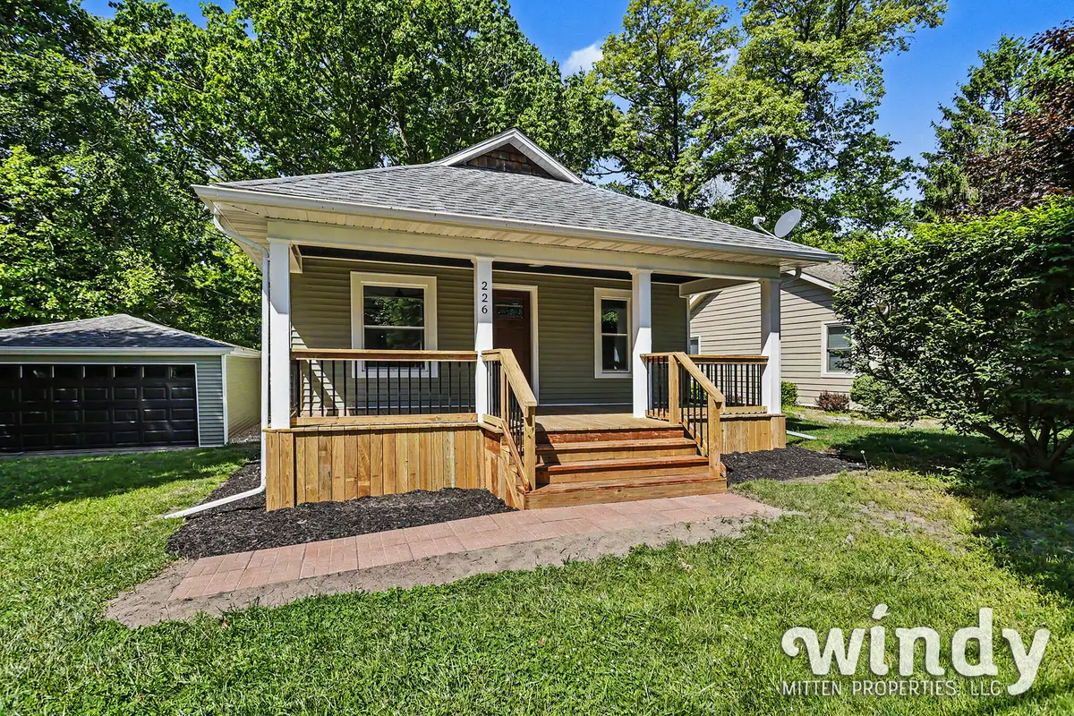 226 S Barker Street, New Buffalo, MI 49117 - #1